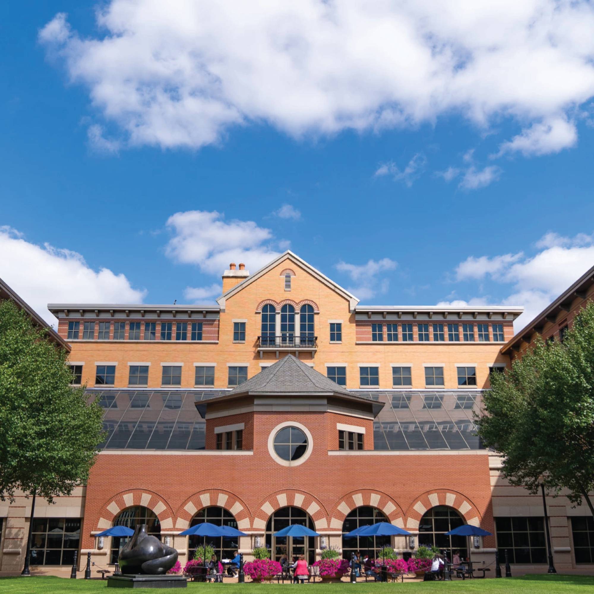 A Photo of the courtyard in the Devos- Pew Campus